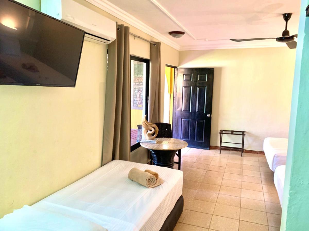 Hotel Green River Izamal Exterior photo